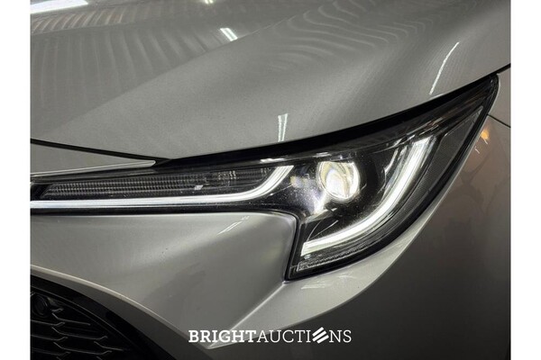 Toyota Corolla Touring Sport Hybrid GR-Sport 2.0 261pk 2021 (Origineel-NL), K-880-PR