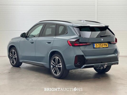 BMW X1 sDrive18i 136pk 2023 (Origineel-NL), S-253-PN