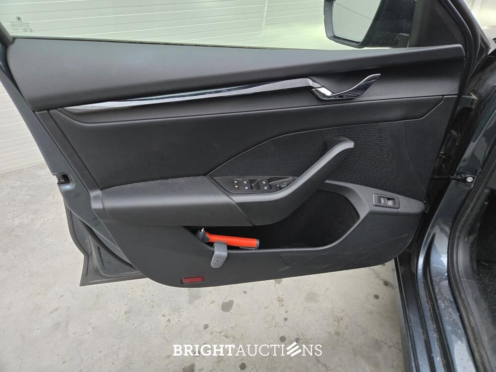 Skoda Octavia Combi Business Edition 1.0 TSI 110pk 2021 (Origineel-NL), L-224-BV