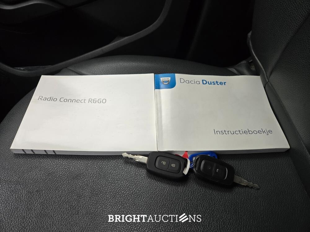 Dacia Duster SCe Comfort 1.6 114pk 2019 (Origineel-NL), XT-931-R