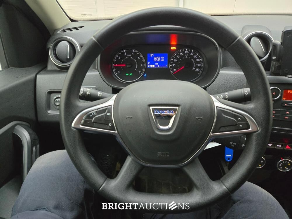 Dacia Duster SCe Comfort 1.6 114pk 2019 (Origineel-NL), XT-931-R