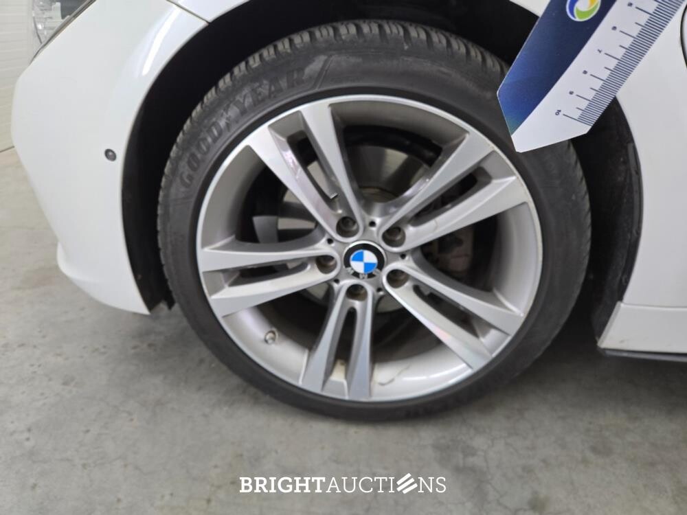 BMW 330e 3-serie 272pk 2016 (Origineel-NL), JV-153-J