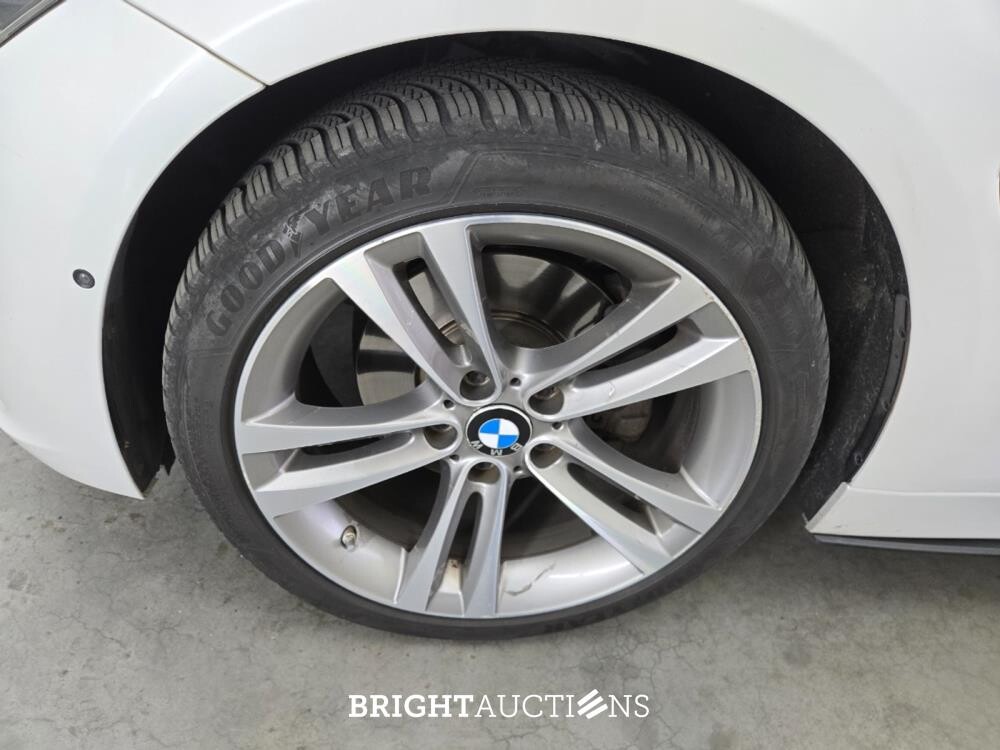 BMW 330e 3-serie 272pk 2016 (Origineel-NL), JV-153-J