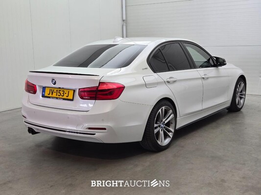 BMW 330e 3-serie 272pk 2016 (Origineel-NL), JV-153-J