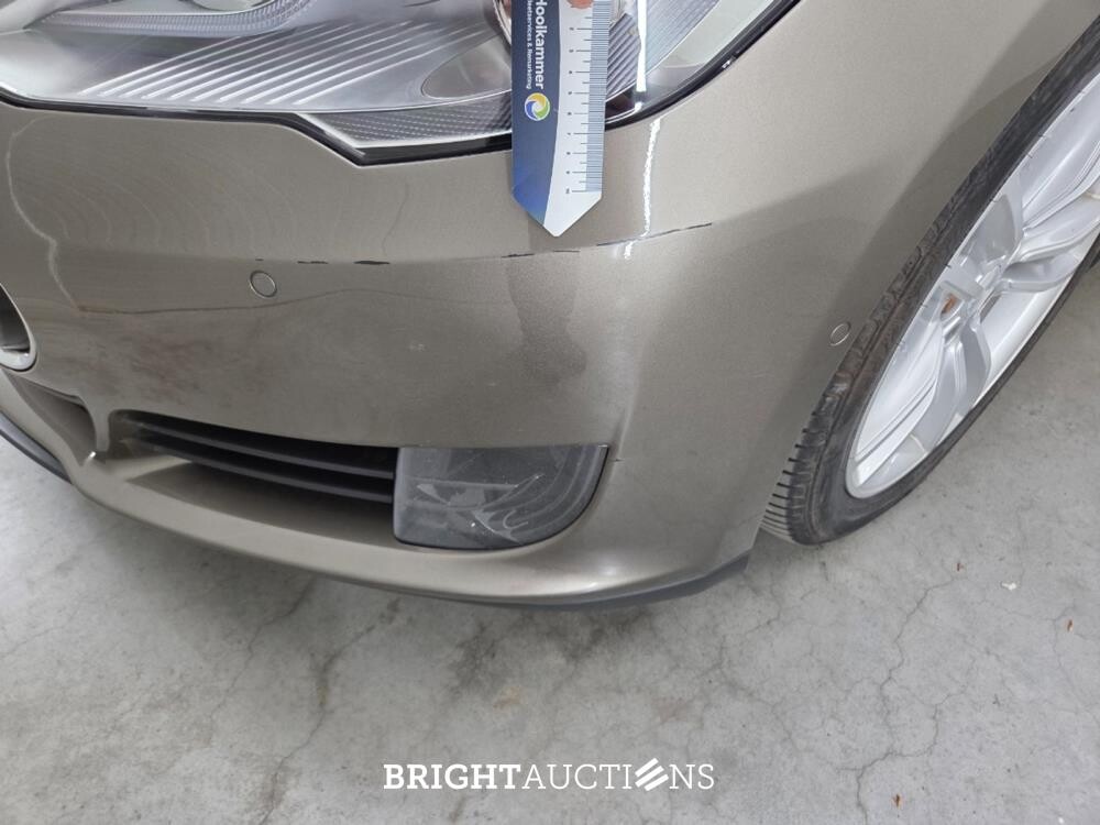 Tesla Model S Base 333pk 2015, GGD-49-B