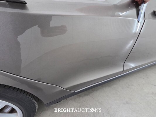Tesla Model S Base 333pk 2015, GGD-49-B