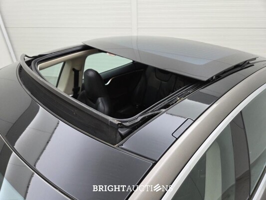 Tesla Model S Base 333pk 2015, GGD-49-B