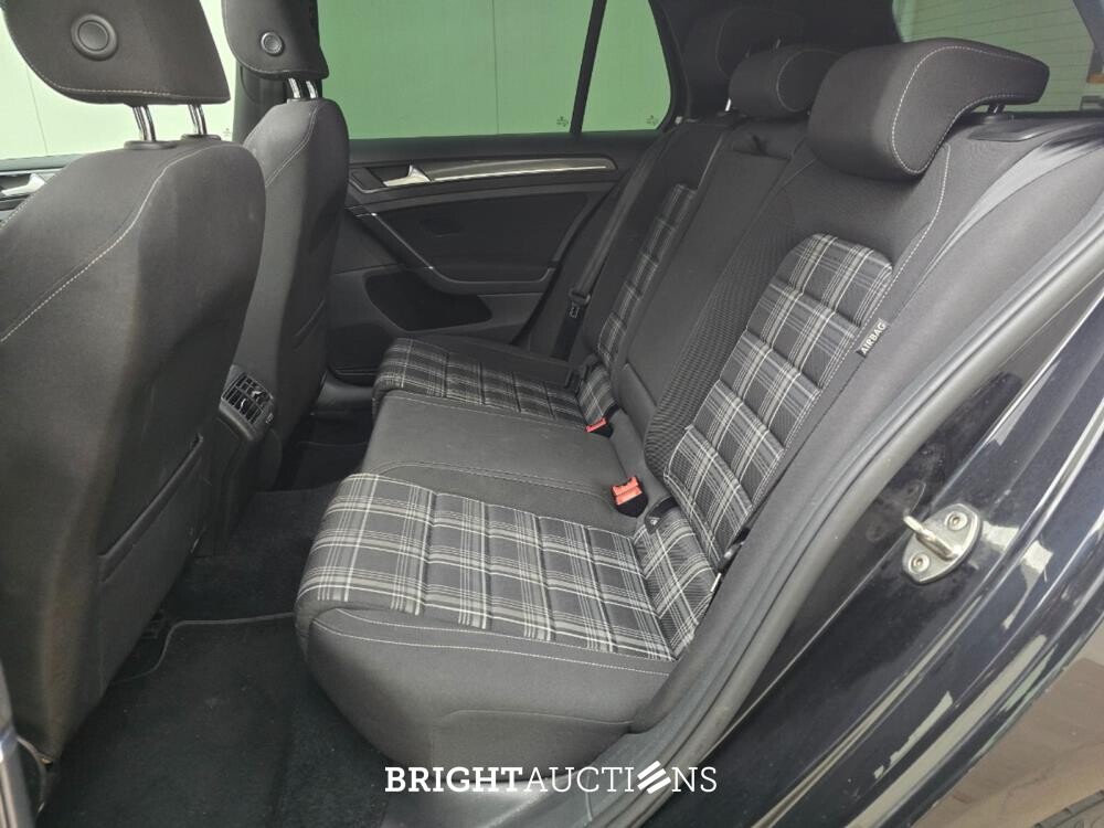 Volkswagen Golf GTD 2.0 TDI 184pk 2018, P-369-JJ