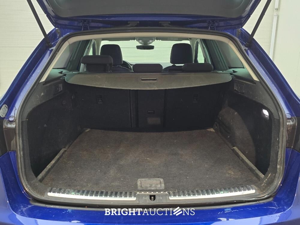 SEAT Leon ST Xcellence Business Intense 1.6 TDI 116pk 2018 (Origineel-NL), TS-807-D