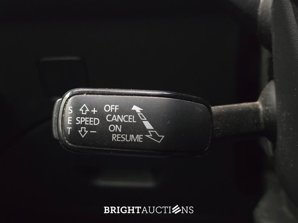 SEAT Leon ST Xcellence Business Intense 1.6 TDI 116pk 2018 (Origineel-NL), TS-807-D