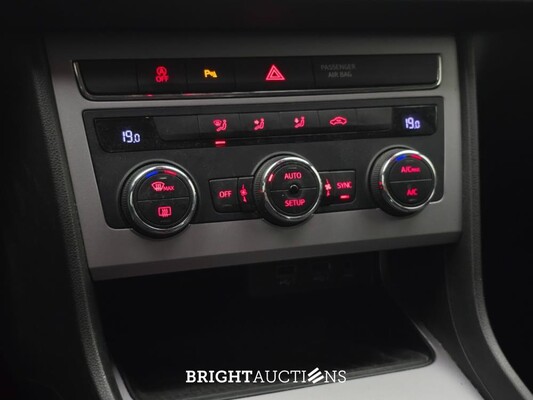 SEAT Leon ST Xcellence Business Intense 1.6 TDI 116pk 2018 (Origineel-NL), TS-807-D