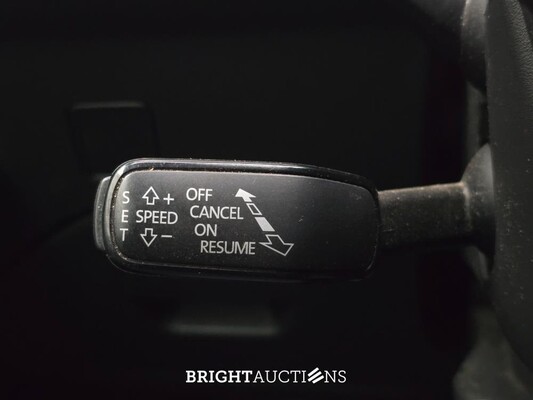 SEAT Leon ST Xcellence Business Intense 1.6 TDI 116pk 2018 (Origineel-NL), TS-807-D