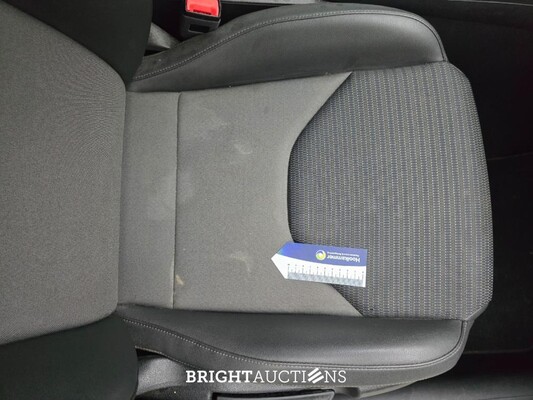 SEAT Leon ST Xcellence Business Intense 1.6 TDI 116pk 2018 (Origineel-NL), TS-807-D