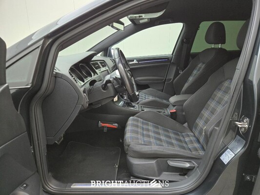 Volkswagen Golf GTE 1.4 TSI 150pk 2014 (Origineel-NL), 2-XVG-58