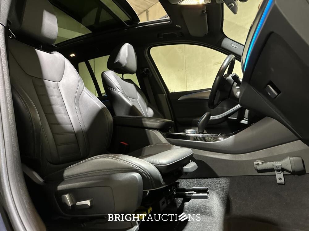 BMW iX3 High Executive 80 kWh 286pk 2021 G08 (Origineel-NL + 1e Eigenaar), N-444-RG
