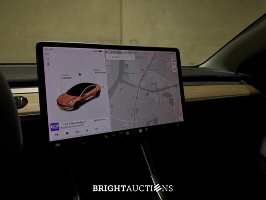 Tesla Model 3 Standard RWD Plus 60 kWh 238pk 2020 (Origineel-NL & 1e Eigenaar), J-584-BF