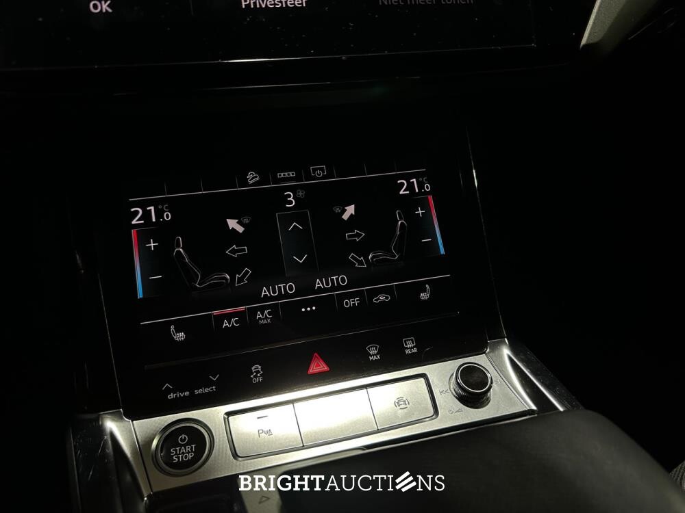 Audi e-tron Sportback 55 quattro Business edition 95 kWh 408pk 2020 (Origineel-NL+1e eigenaar), K-601-GZ