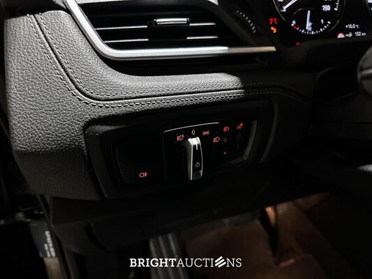 BMW 225xe Active Tourer iPerformance High Executive 2-serie 136pk 2019, P-518-JD