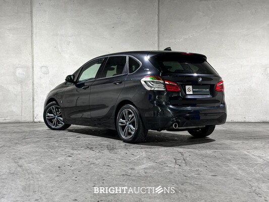 BMW 225xe Active Tourer iPerformance High Executive 2-serie 136pk 2019, P-518-JD