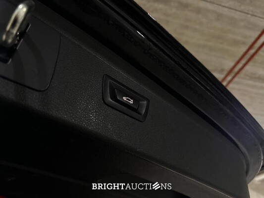 BMW 225xe Active Tourer iPerformance High Executive 2-serie 136pk 2019, P-518-JD