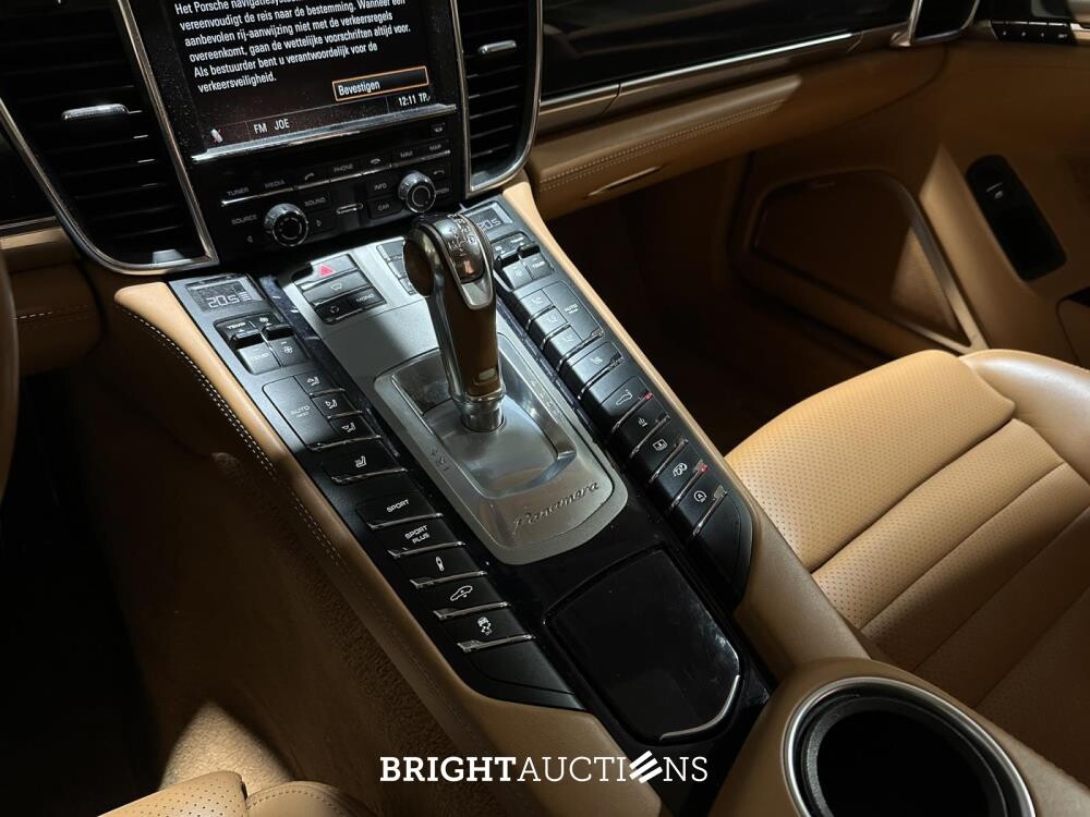 Porsche Panamera GTS 4.8 V8 Sport-Chrono 430pk 2012, 9-TLZ-26
