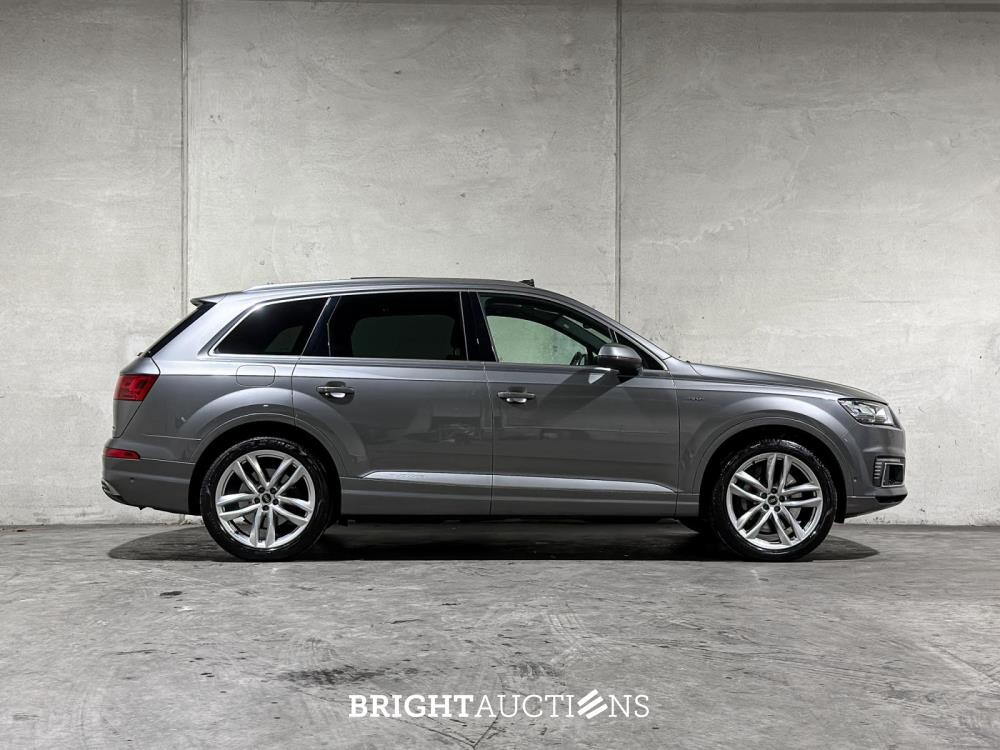 Audi Q7 3.0 TDI V6 e-tron Quattro Sport S-Line 258pk 2016 (Origineel-NL & 1e Eigenaar) Plug-In Hybrid, NB-194-Z (BTW AUTO)