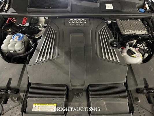 Audi Q7 3.0 TDI V6 e-tron Quattro Sport S-Line 258pk 2016 (Origineel-NL & 1e Eigenaar) Plug-In Hybrid, NB-194-Z (BTW AUTO)