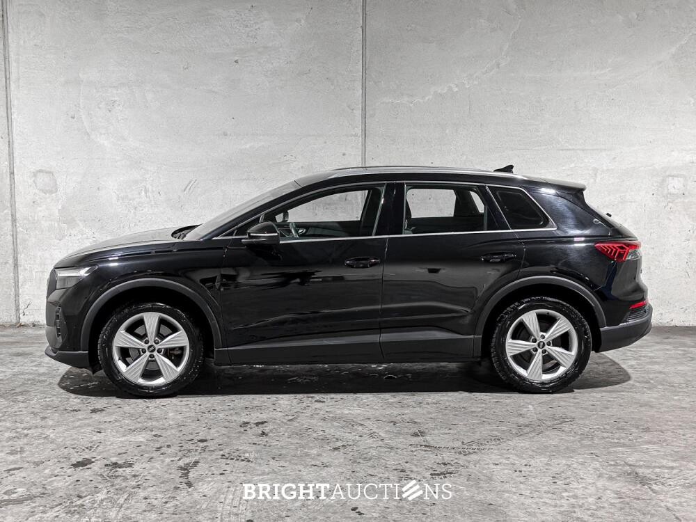 Audi Q4 e-tron 35 Edition 55 kWh 170pk 2022 (Origineel-NL), R-847-TD
