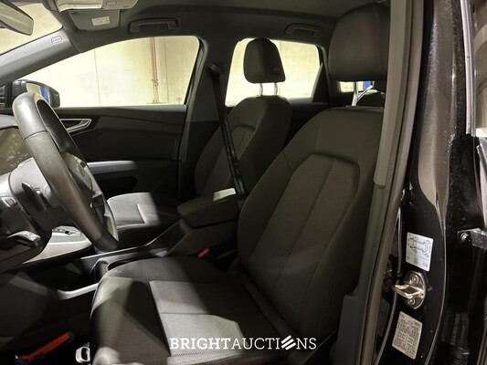 Audi Q4 e-tron 35 Edition 55 kWh 170pk 2022 (Origineel-NL), R-847-TD