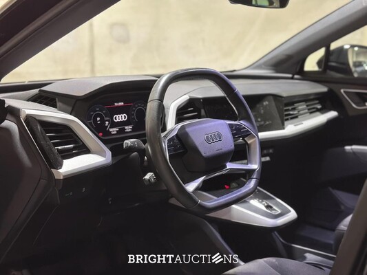 Audi Q4 e-tron 35 Edition 55 kWh 170pk 2022 (Origineel-NL), R-847-TD