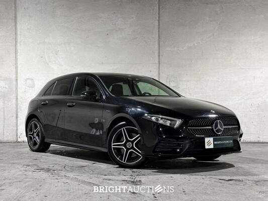 Mercedes-Benz A250 e Business Solution AMG Limited A-klasse 160pk 2021 (Origineel-NL), K-518-SP