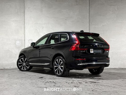 Volvo XC60 2.0 T6 Plug-in hybrid AWD Core Bright 253pk 2027 (Origineel-NL+1e eigenaar), S-190-RP