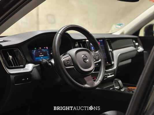 Volvo XC60 2.0 T6 Plug-in hybrid AWD Core Bright 253hp 2027 (Original-NL+1st owner), S-190-RP