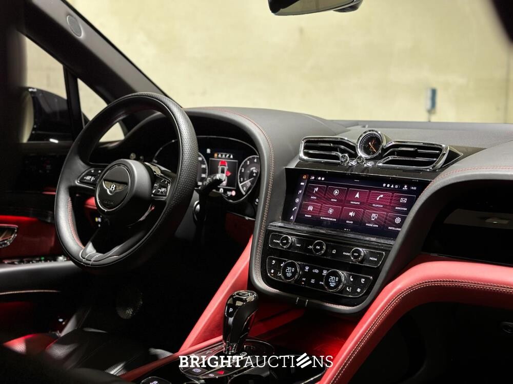 Bentley Bentayga 4.0 V8 S 549pk 2022 (Origineel-NL), P-719-VF