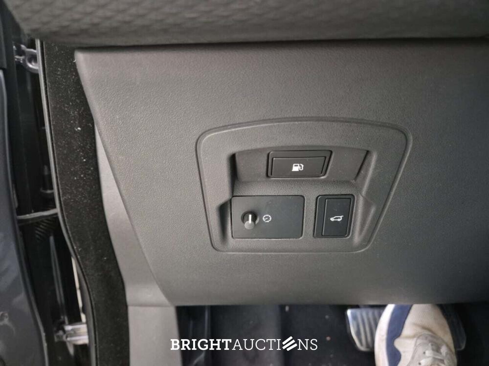 Land Rover Range Rover Velar P400e SE 443pk 2021 (Origineel-NL), K-415-ZT