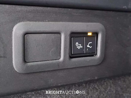 Land Rover Range Rover Velar P400e HSE 443pk 2021 (Origineel-NL), L-750-DH