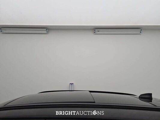 Land Rover Range Rover Velar P400e HSE 443pk 2021 (Origineel-NL), L-750-DH