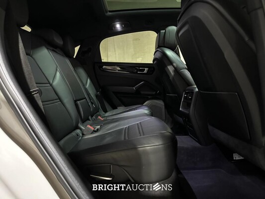 Porsche Cayenne Coupé 3.0 V6 E-Hybrid 462pk 2019 (Origineel-NL), G-145-HL