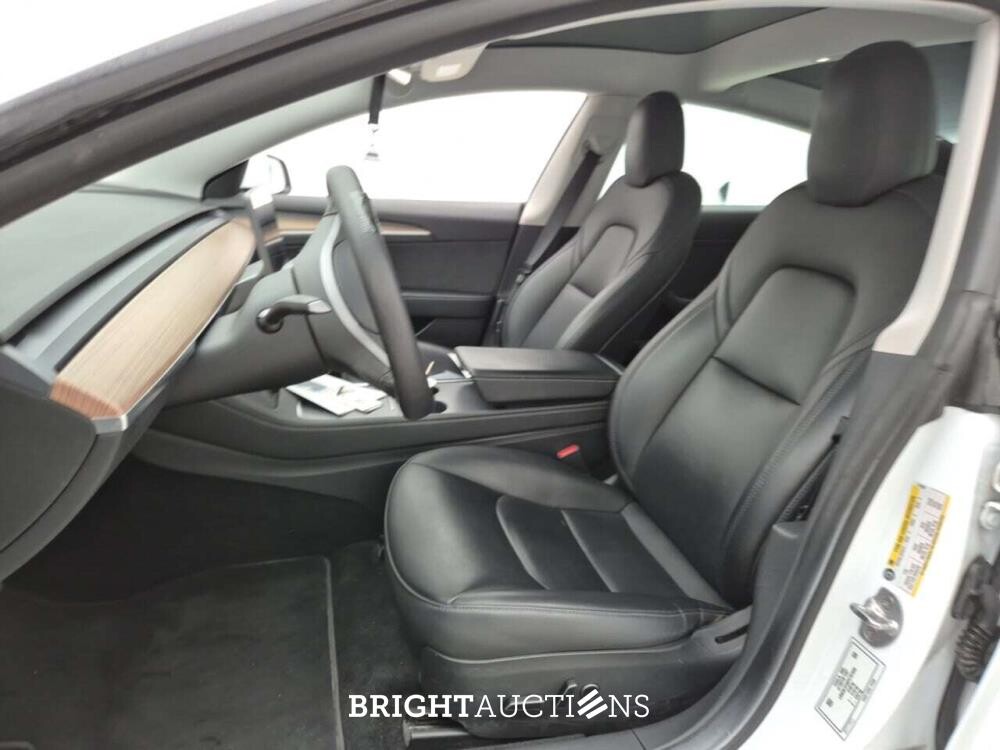 Tesla Model 3 Standard PLUS RWD 238pk 2022