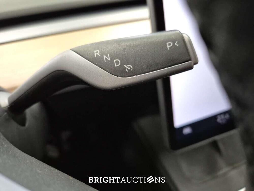 Tesla Model 3 Standard PLUS RWD 238pk 2022