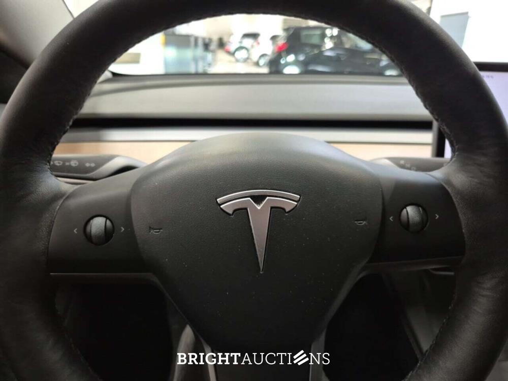 Tesla Model 3 Standard PLUS RWD 238pk 2022