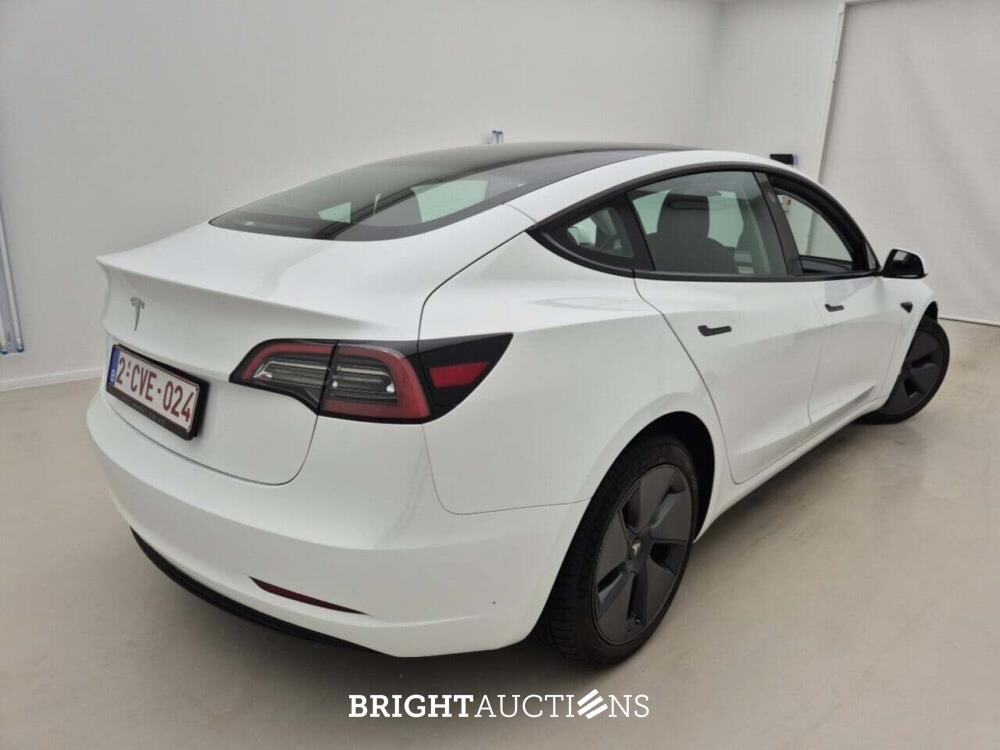 Tesla Model 3 Standard PLUS RWD 238pk 2022