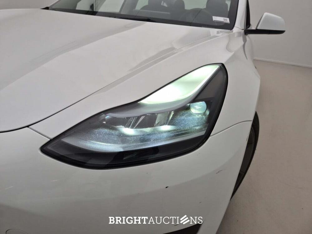 Tesla Model 3 Standard PLUS RWD 238pk 2022