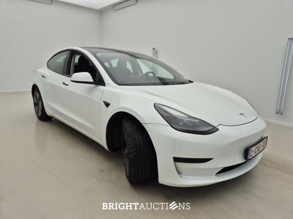 Tesla Model 3 Standard PLUS RWD 238pk 2022