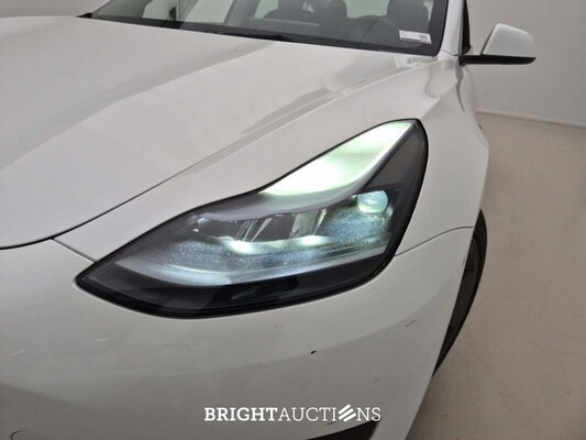 Tesla Model 3 Standard PLUS RWD 238pk 2022