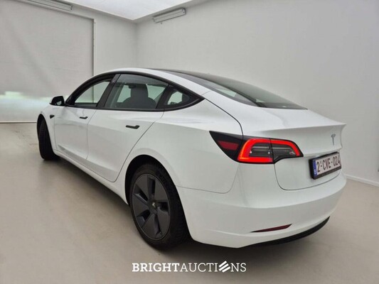 Tesla Model 3 Standard PLUS RWD 238pk 2022