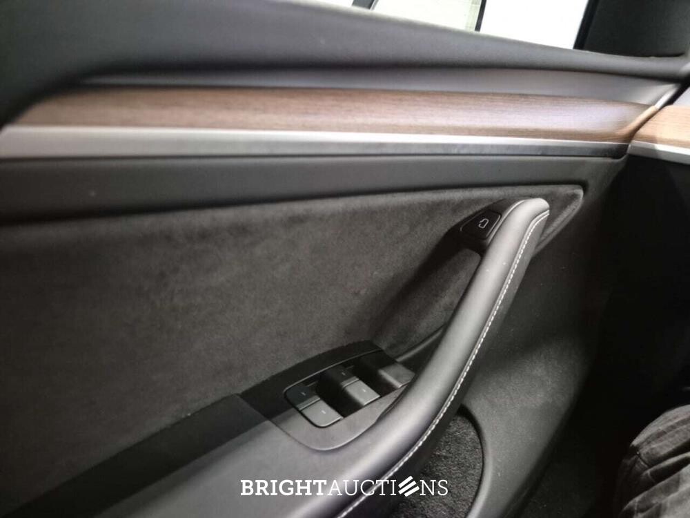 Tesla Model Y RWD 58 kWh 238pk 2023 (Origineel-NL), X-697-DL