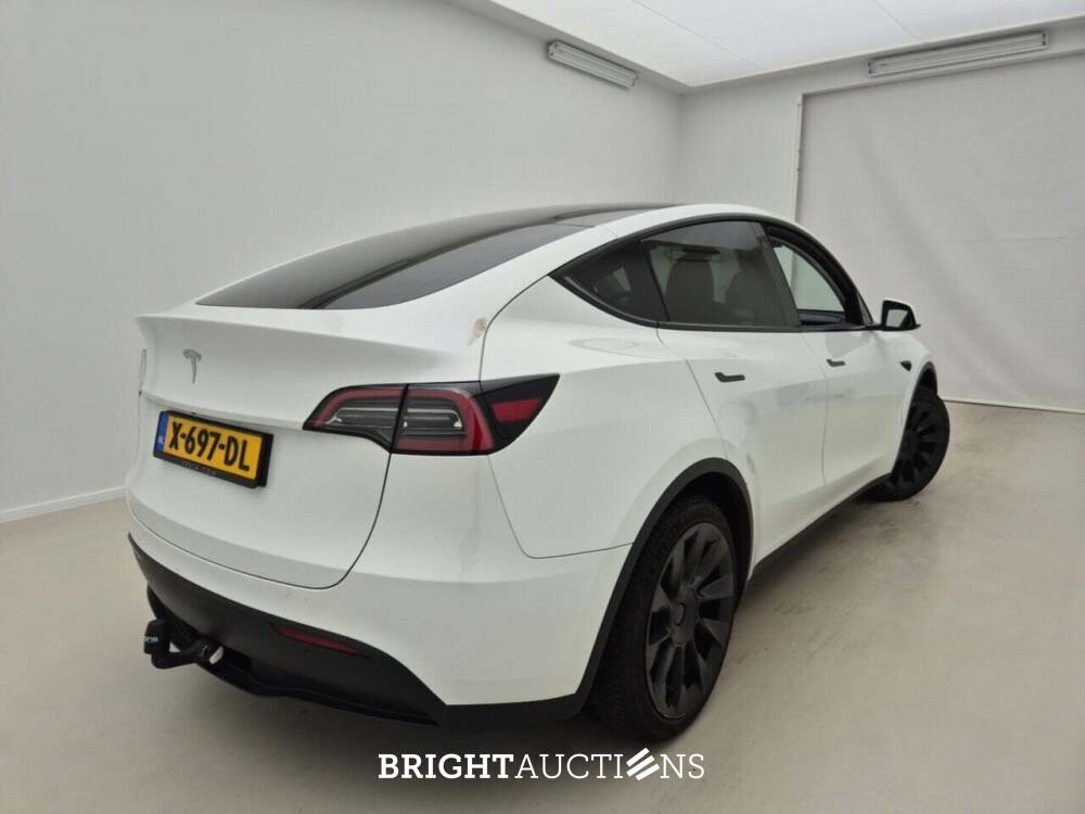 Tesla Model Y RWD 58 kWh 238pk 2023 (Origineel-NL), X-697-DL