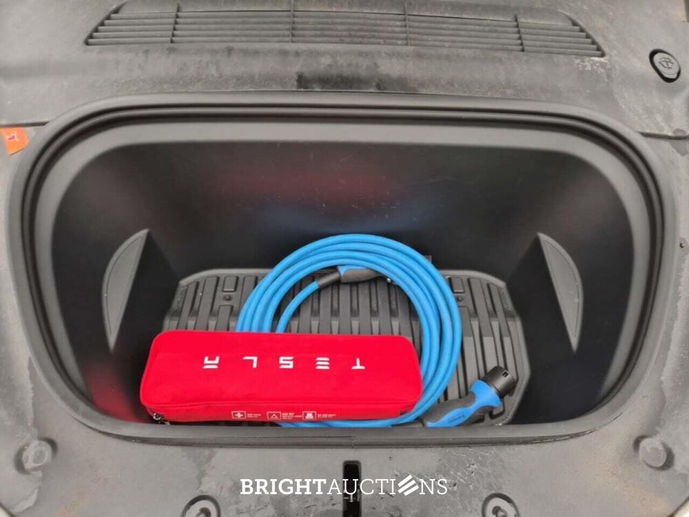 Tesla Model Y RWD 58 kWh 238pk 2023 (Origineel-NL), X-697-DL