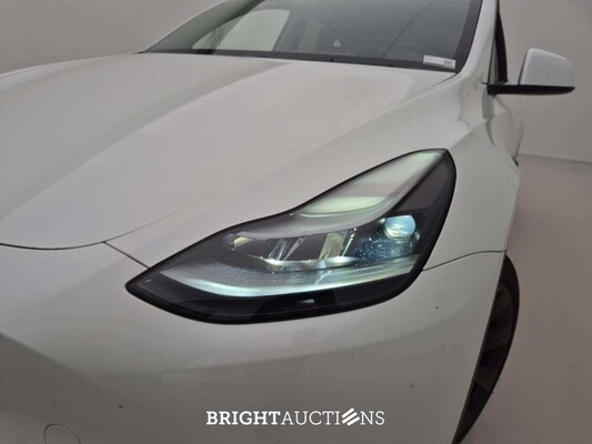 Tesla Model Y RWD 58 kWh 238pk 2023 (Origineel-NL), X-697-DL